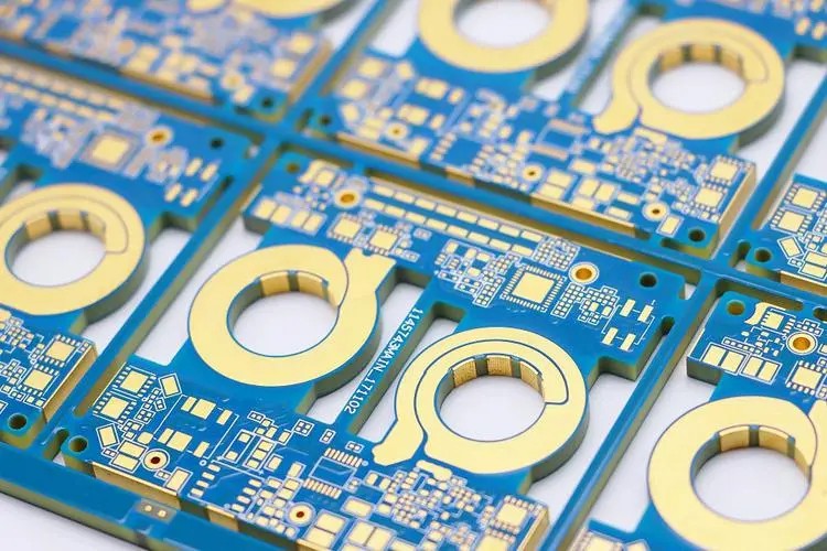 爲什麽要做PCB拼闆?PCB拼版方式郵票孔和V-CUT哪個好?