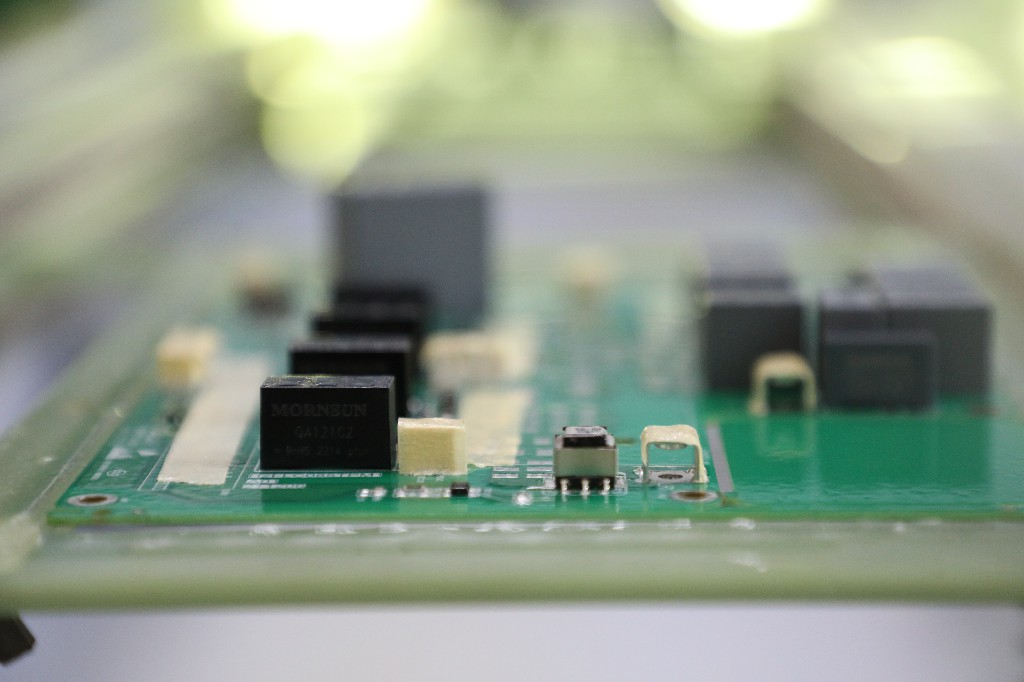 哪些PCB電路闆需要塗三防漆?需要塗三防漆PCB電路類型